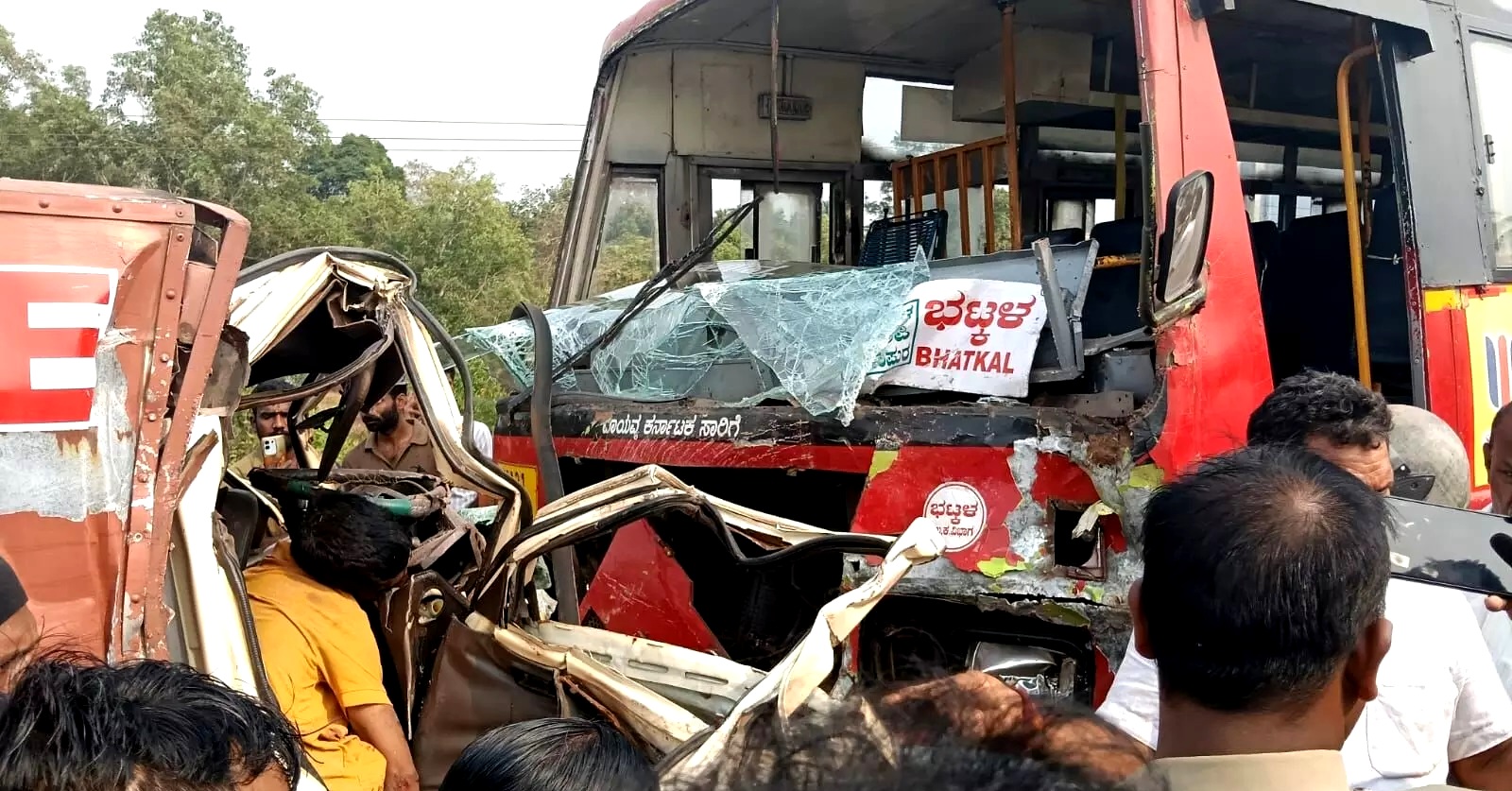 ಕೆಎಸ್ಸಾರ್ಟಿಸಿ ಬಸ್‌ ಢಿಕ್ಕಿ: ಟೆಂಪೊ ಚಾಲಕ ಸ್ಥಳದಲ್ಲೇ ಮೃತ್ಯು