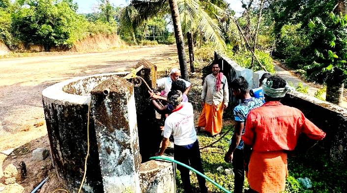 ಅನಾರು: ಡಿ.ವೈ.ಎಫ್.ಐ ಯುವಕರ ಶ್ರಮದಾನದಿಂದ ಶಾಲಾ ಬಾವಿಗೆ ನೀರಿನ ಪರಿಹಾರ