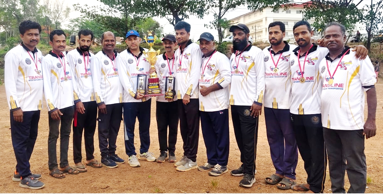 ನೆಲ್ಯಾಡಿ: ಲೆಜೆಂಡ್ ಟ್ರೋಫಿ ಕ್ರಿಕೆಟ್ : ಪಿಲವೂರ್ ಸ್ಟಾರ್ ತಂಡ ಚಾಂಪಿಯನ್