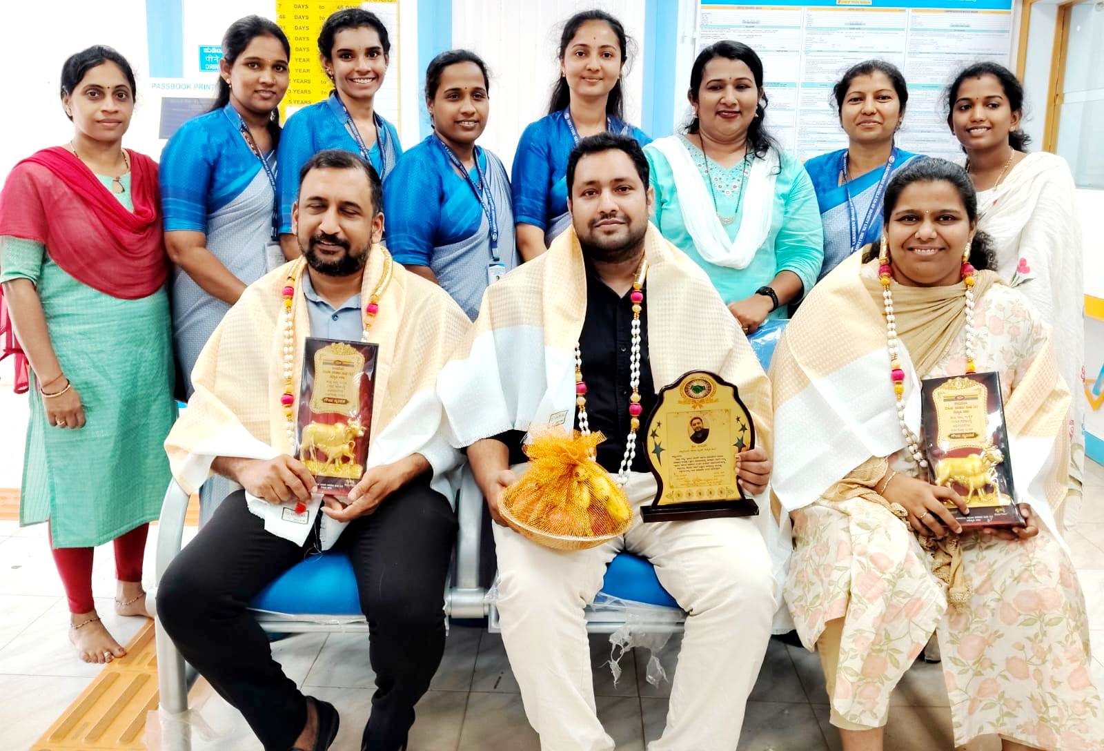 ನೆಲ್ಯಾಡಿ ಕೆನರಾ ಬ್ಯಾಂಕ್ ಸಿಬ್ಬಂದಿಗೆ ಭಾವಪೂರ್ಣ ಬೀಳ್ಕೊಡುಗೆ