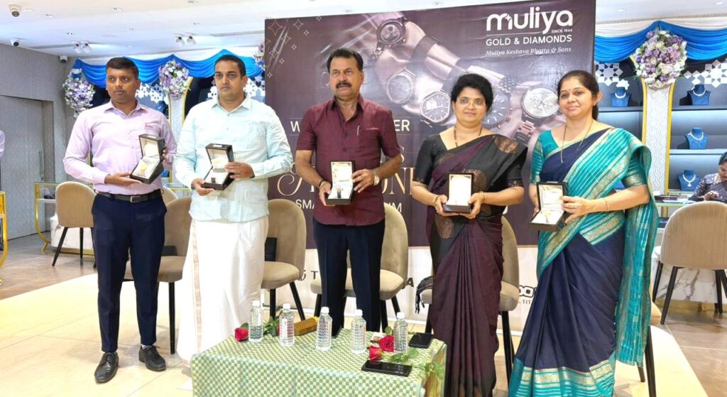 ಪುತ್ತೂರಿನಲ್ಲಿ 'ಮುಳಿಯಾ'ಸ್ ಟೈಮ್ ಝೋನ್' ವಾಚ್ ಶೋರೂಂ ವಿಧ್ಯುಕ್ತ ಉದ್ಘಾಟನೆ