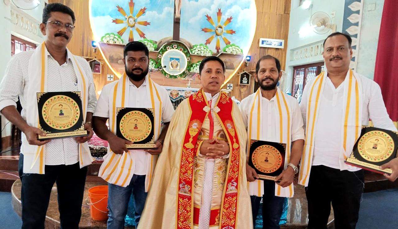 ನೆಲ್ಯಾಡಿ: ಸೆಂಟ್ ಅಲ್ಫೋನ್ಸ ಪುಣ್ಯಕ್ಷೇತ್ರದ ನಿರ್ಗಮಿತ ಟ್ರಸ್ಟಿಗಳಿಗೆ ಗೌರವಪೂರ್ವಕ ಬೀಳ್ಕೊಡುಗೆ