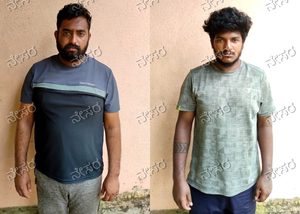 ನೆಲ್ಯಾಡಿ: ಮಂಗಳೂರು–ಬೆಂಗಳೂರು ರಾಷ್ಟ್ರೀಯ ಹೆದ್ದಾರಿಯ ಅಲಂಪಾಡಿ ಕ್ರಾಸ್ ಸಮೀಪ ಹೆದ್ದಾರಿ ಬದಿ ನಿಲ್ಲಿಸಿದ್ದ ವಾಹನಗಳಿಂದ ಡೀಸೆಲ್ ಕಳವು ಮಾಡಲು ಯತ್ನಿಸುತ್ತಿದ್ದ ಇಬ್ಬರು ಆರೋಪಿಗಳನ್ನು ಉಪ್ಪಿನಂಗಡಿ ಪೊಲೀಸರು ಬಂಧಿಸಿದ್ದು, ಕೃತ್ಯಕ್ಕೆ ಬಳಸಿದ್ದ ಪಿಕ್‌ಅಪ್ ವಾಹನ, ಡೀಸೆಲ್ ಹಾಗೂ ಇತರೆ ಸಾಮಗ್ರಿಗಳನ್ನು ವಶಪಡಿಸಿಕೊಂಡಿದ್ದಾರೆ. ಸೆ.3ರಂದು ಮುಂಜಾನೆ ಕಡಬ ತಾಲೂಕಿನ ಕೌಕ್ರಾಡಿ ಗ್ರಾಮದ ಅಲಂಪಾಡಿ ಕ್ರಾಸ್ ಬಳಿ ಮಂಗಳೂರು–ಬೆಂಗಳೂರು ರಾಷ್ಟ್ರೀಯ ಹೆದ್ದಾರಿಯ ಬದಿಯಲ್ಲಿ ನಿಲ್ಲಿಸಿದ್ದ ಟ್ಯಾಂಕರ್ ಸಮೀಪ ಬೊಲೆರೋ ಪಿಕ್‌ಅಪ್ ವಾಹನ ಅನುಮಾನಾಸ್ಪದವಾಗಿ ನಿಂತಿರುವುದು ಕಂಡುಬಂದಿದೆ. ವಾಹನದ ಬಳಿ ಮೂವರು ವ್ಯಕ್ತಿಗಳು ಮುಖ ಮುಚ್ಚಿಕೊಂಡು ನಿಂತಿದ್ದುದನ್ನು ಗಮನಿಸಿದ ಪೊಲೀಸರು ಅವರತ್ತ ತೆರಳಿದಾಗ ಆರೋಪಿಗಳು ಕತ್ತಲೆಯ ಪ್ರಯೋಜನ ಪಡೆದು ಓಡಲು ಯತ್ನಿಸಿದ್ದಾರೆ. ಈ ವೇಳೆ ಇಬ್ಬರನ್ನು ಪೊಲೀಸರು ವಶಕ್ಕೆ ಪಡೆದು ವಿಚಾರಣೆ ನಡೆಸಿದಾಗ, ರಾತ್ರಿ ವೇಳೆ ಹೆದ್ದಾರಿ ಬದಿ ನಿಲ್ಲಿಸಿದ್ದ ವಾಹನಗಳ ಡೀಸೆಲ್ ಟ್ಯಾಂಕ್‌ಗಳಿಂದ ಇಂಧನ ಕಳವು ಮಾಡುತ್ತಿರುವುದಾಗಿ ಒಪ್ಪಿಕೊಂಡಿದ್ದಾರೆ. ಬಂಧಿತ ಆರೋಪಿಗಳನ್ನು ಮಂಡ್ಯ ಜಿಲ್ಲೆಯ ಮದ್ದೂರು ತಾಲೂಕಿನ ತೊಪ್ಪನಹಳ್ಳಿ ಗ್ರಾಮದ ಜೈಮುತ್ತ(23) ಹಾಗೂ ಮುತ್ತು(28) ಎಂದು ಗುರುತಿಸಲಾಗಿದೆ. ಮತ್ತೋರ್ವ ಆರೋಪಿ ಮಹಾದೇವ ಟಿ.ಕೆ. ಪರಾರಿಯಾಗಿದ್ದು, ಆತನ ಪತ್ತೆಗೆ ಪೊಲೀಸರು ಕ್ರಮ ಕೈಗೊಂಡಿದ್ದಾರೆ. ಆರೋಪಿಗಳ ಮಾಹಿತಿಯಂತೆ ಪೊಲೀಸರು ನಡೆಸಿದ ಮಹಜರಿನಲ್ಲಿ ಸುಮಾರು 20 ಲೀಟರ್ ಡೀಸೆಲ್ ತುಂಬಿದ್ದ 35 ಲೀಟರ್ ಸಾಮರ್ಥ್ಯದ ಕ್ಯಾನ್, 39 ಖಾಲಿ ಕ್ಯಾನ್‌ಗಳು, ಡೀಸೆಲ್ ಕಳವುಗೆ ಬಳಸುವ ರಬ್ಬರ್ ಪೈಪ್, ಟಾರ್ಪಲ್ ಹಾಗೂ ಬೊಲೆರೋ ಪಿಕ್‌ಅಪ್ ವಾಹನವನ್ನು ವಶಪಡಿಸಿಕೊಂಡಿದ್ದಾರೆ. ವಶಪಡಿಸಿಕೊಂಡ ವಾಹನದ ಮೌಲ್ಯ ಸುಮಾರು ₹5 ಲಕ್ಷ, ಡೀಸೆಲ್ ಮೌಲ್ಯ ₹2 ಸಾವಿರ ಹಾಗೂ ಕ್ಯಾನ್‌ಗಳ ಮೌಲ್ಯ ₹6 ಸಾವಿರ ಎಂದು ಅಂದಾಜಿಸಲಾಗಿದೆ. ಉಪ್ಪಿನಂಗಡಿ ಪೊಲೀಸ್ ಠಾಣೆಯಲ್ಲಿ ಪ್ರಕರಣ ದಾಖಲಾಗಿದ್ದು, ಉಪ್ಪಿನಂಗಡಿ ವೃತ್ತ ನಿರೀಕ್ಷಕ ನಾಗರಾಜ್ ಹೆಚ್.ಇ ಅವರ ಮಾರ್ಗದರ್ಶನದಲ್ಲಿ ಉಪ್ಪಿನಂಗಡಿ ಪೊಲೀಸ್ ಠಾಣೆಯ ಸಬ್ ಇನ್ಸ್‌ಪೆಕ್ಟರ್ ಸುತೇಶ್ ಕೆ.ಪಿ, ನೆಲ್ಯಾಡಿ ಹೊರಠಾಣೆಯ ಹೆಡ್ ಕಾನ್ಸ್‌ಟೇಬಲ್ ಶ್ರೀಧರ್ ಹಾಗೂ ಪೊಲೀಸ್ ಸಿಬ್ಬಂದಿಗಳಾದ ರವಿರಾಜ್ ಮತ್ತು ಸಂತೋಷ್ ಕಾರ್ಯಾಚರಣೆಯಲ್ಲಿ ಭಾಗವಹಿಸಿದ್ದರು.